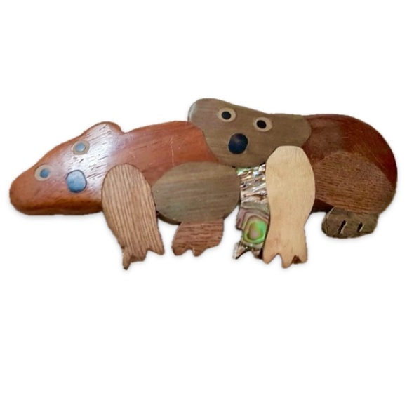 Koala bears wood brooch - Handcrafted Brooch or Necklace you choose - Picture 8 of 15